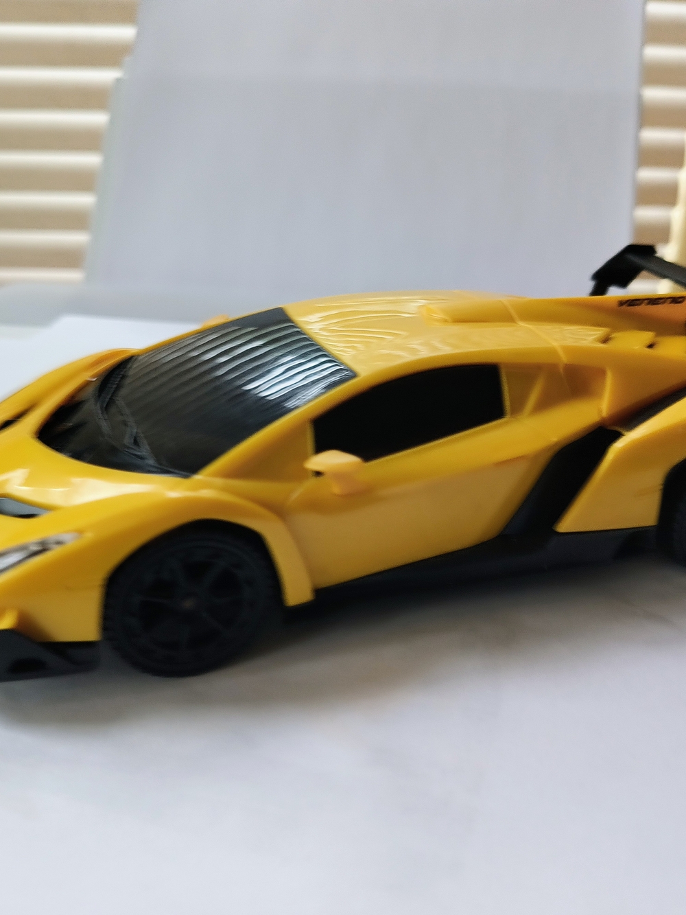 Yellow Sports Car Toy for Kids - Classic Racing Vehicle Lamborghini 1/24 Scale